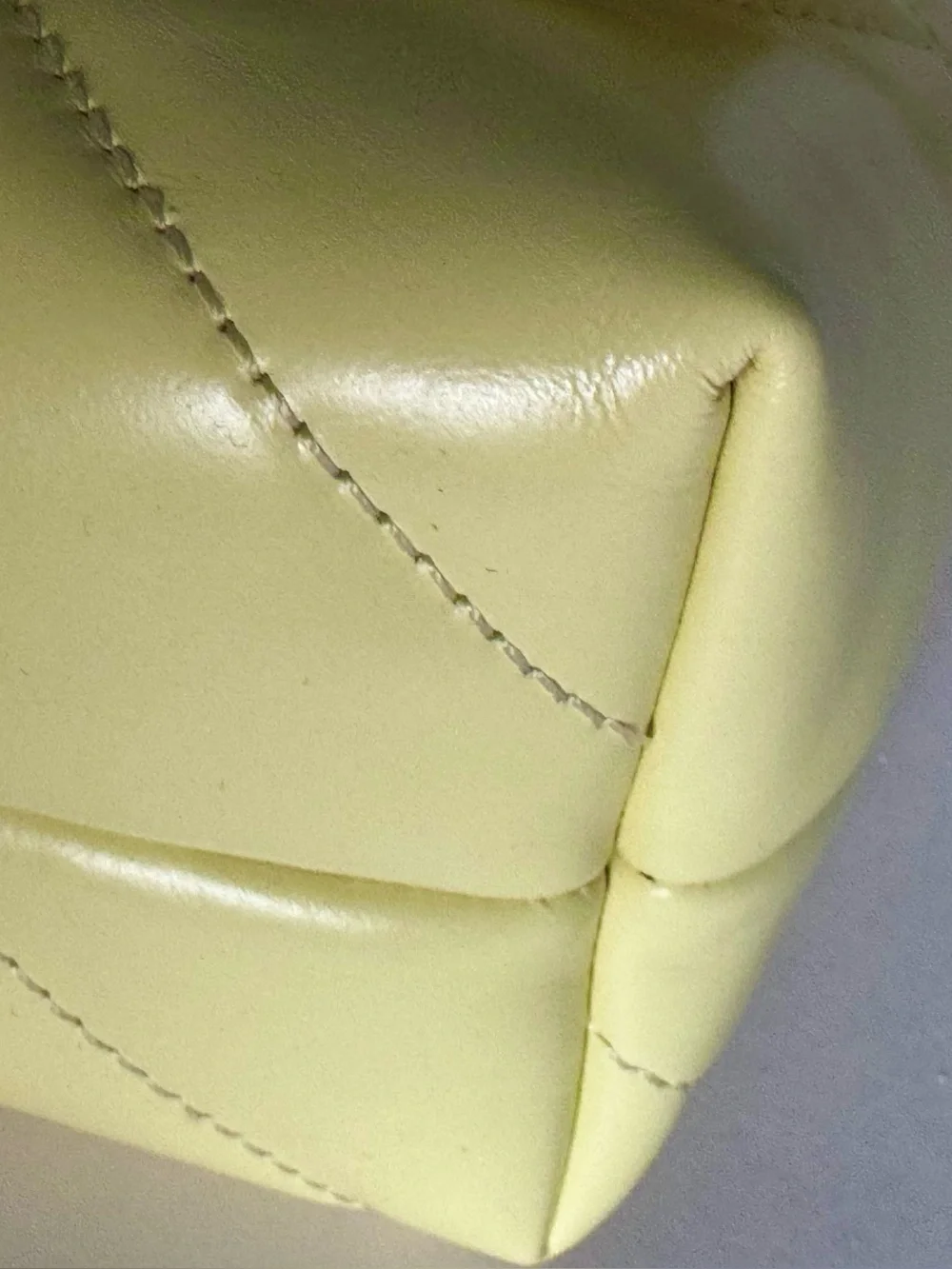 Tory Burch Small Kira Diamond Quilt Shoulder Bag Butter Yellow Frozen Zest NWOT